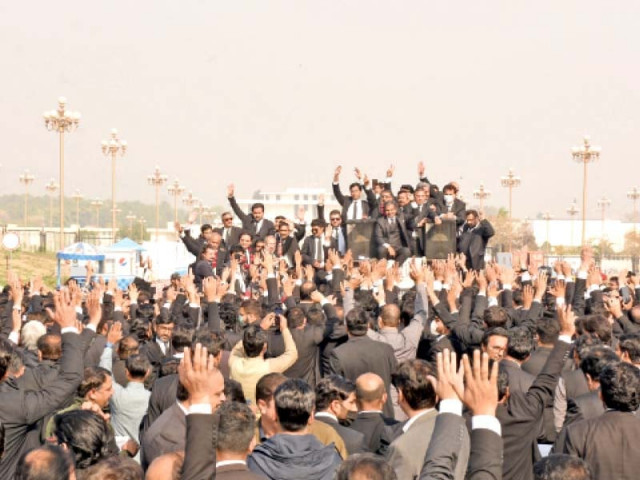 lawyers shout slogans during their demonstration at d chowk in the federal capital online photo lawyers shout slogans during their demonstration at d chowk in the federal capital online photo