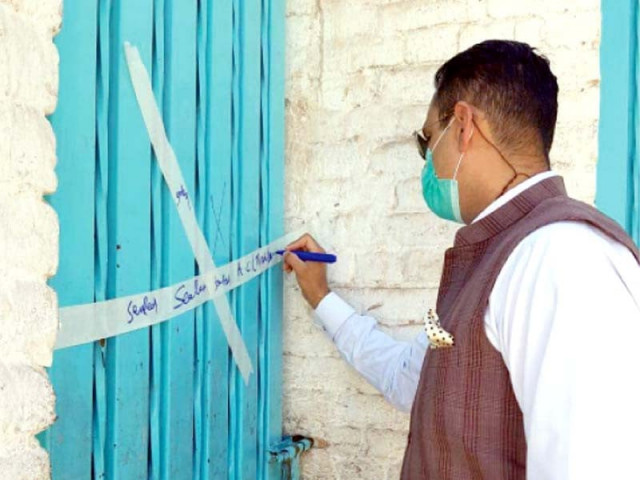 an assistant commissioner seals a school in peshawar photo express an assistant commissioner seals a school in peshawar photo express