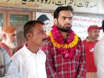 teen who strayed into iiojk returns to family