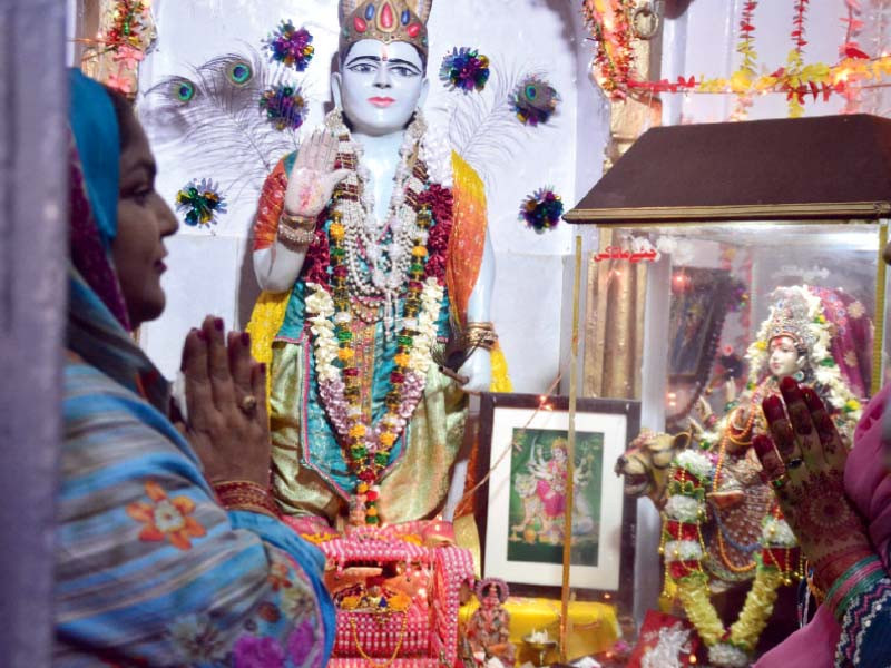 diwali lights up rawalpindi temples