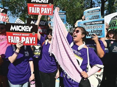 disneyland strike averted disneyland strike averted