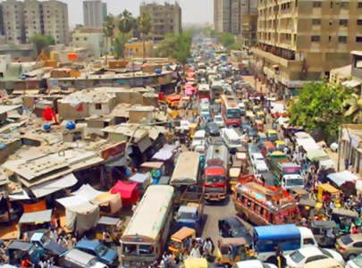 two dead five injured in traffic pile up two dead five injured in traffic pile up