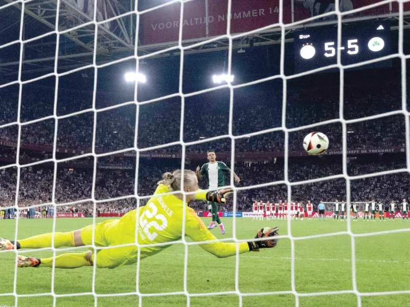 ajax keeper hailed as hero after crazy shoot out ajax keeper hailed as hero after crazy shoot out