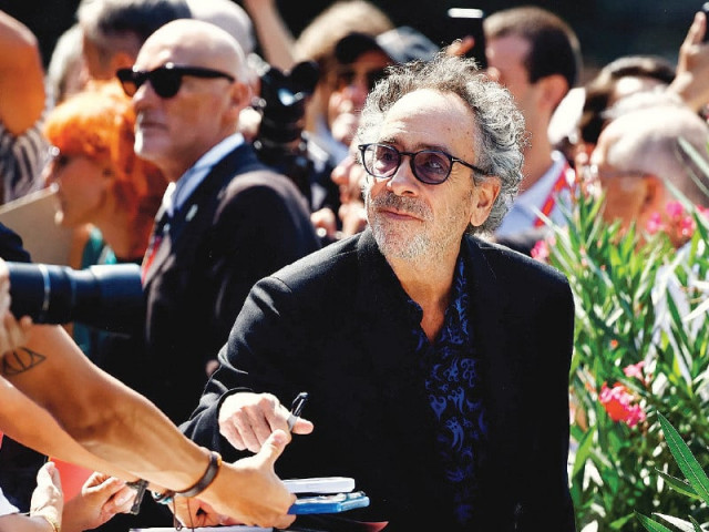 tim burton rediscovers his mojo in beetlejuice beetlejuice tim burton rediscovers his mojo in beetlejuice beetlejuice