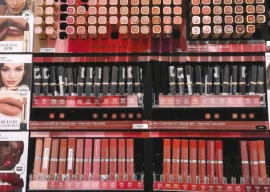 amazon bets on luxury cosmetics amazon bets on luxury cosmetics