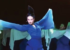 chinese poetic dance leaves la theatre spellbound chinese poetic dance leaves la theatre spellbound