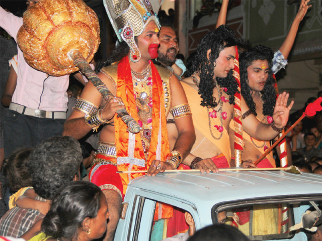 ram and lakshman accompanied by hanuman above set fire to the 26 foot raavan below in the swami narayan mandir on dussehra which marks the end of the nine days of navratri photo ayesha mir express ram and lakshman accompanied by hanuman above set fire to the 26 foot raavan below in the swami narayan mandir on dussehra which marks the end of the nine days of navratri photo ayesha mir express
