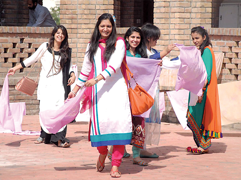 students of different universities at the cultural show photo online