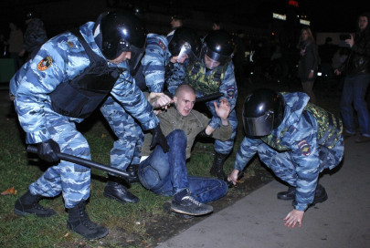 hundreds held after moscow rocked by race rioting