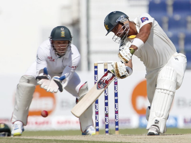 manzoor hit 14 boundaries in his 131 run knock to put pakistan in a strong position against south africa at the end of the second day of the first test in abu dhabi photo afp