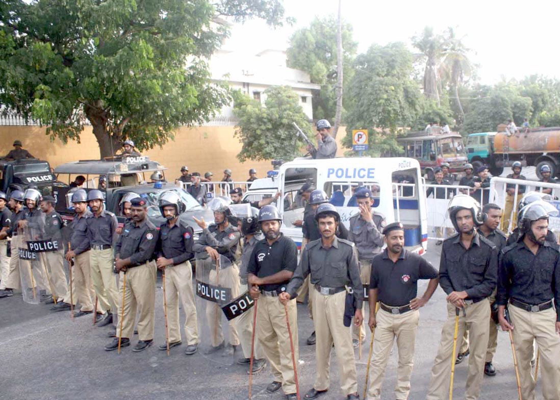 police and sindh rangers continued to conduct raids over eid holidays and apprehended around 74 suspects in karachi photo nni file
