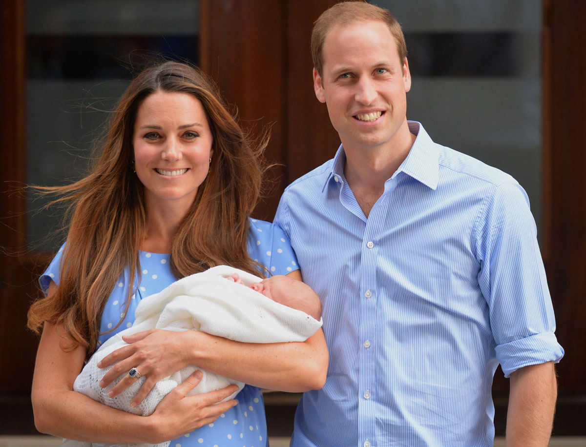 file photo of prince william and catherine duchess of cambridge showing their new born baby boy to the world 039 s media outside the lindo wing of st mary 039 s hospital in london photo afp
