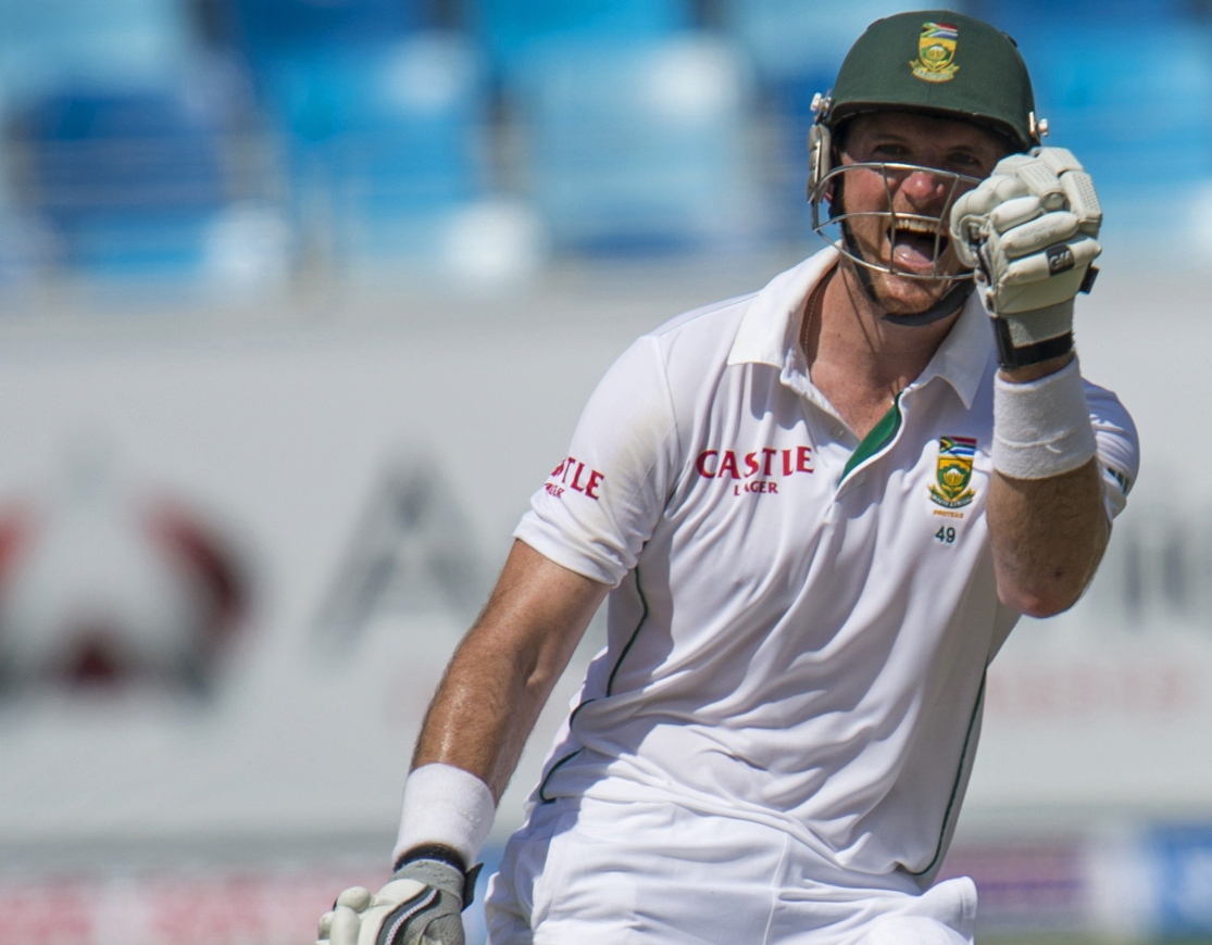 south africa 039 s captain graeme smith celebrates a century during the second day of the second test match between pakistan and south africa at the dubai international cricket stadium on october 24 2013 photo afp