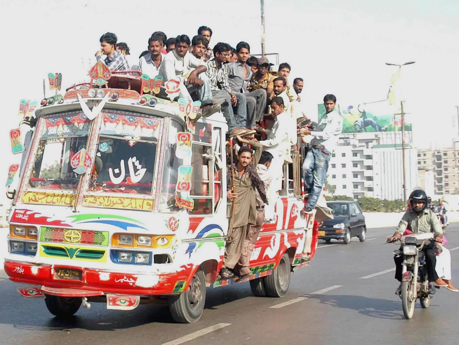 an overcrowded bus plies a thoroughfare in karachi on thursday photo rashid ajmeri express an overcrowded bus plies a thoroughfare in karachi on thursday photo rashid ajmeri express