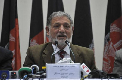 controversy surfaces in first phase of polls