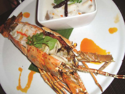 culinary culture aspiring chefs get a taste of thai cooking