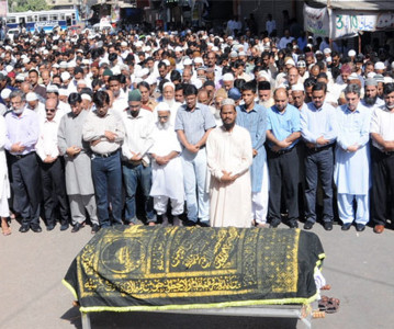 extrajudicial killing mqm worker laid to rest