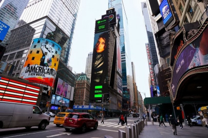 arooj aftab becomes the first pakistani singer to light up times square spotify issues statement arooj aftab becomes the first pakistani singer to light up times square spotify issues statement