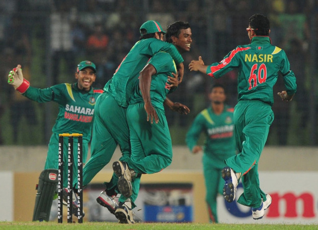 bangladesh cricketer rubel hossain c celebrates with teammates after the dismissal of new zealand batsman ross taylor during the first odi at the sher e bangla national stadium in dhaka photo afp bangladesh cricketer rubel hossain c celebrates with teammates after the dismissal of new zealand batsman ross taylor during the first odi at the sher e bangla national stadium in dhaka photo afp