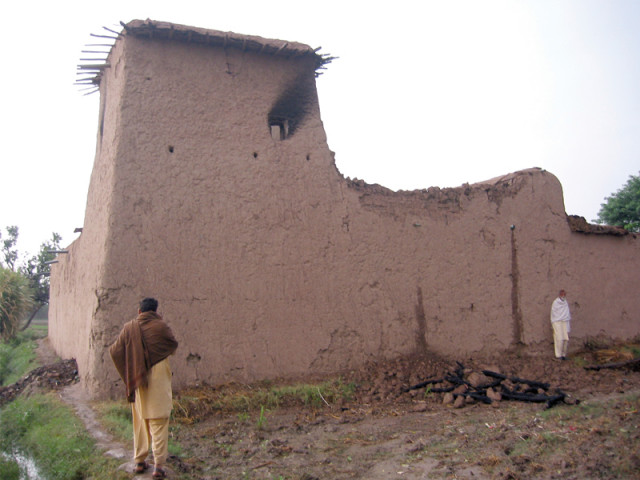 the first floor of ghani khan s house was badly damaged in the blaze fortunately the residents fled to a nearby house in time photo express the first floor of ghani khan s house was badly damaged in the blaze fortunately the residents fled to a nearby house in time photo express