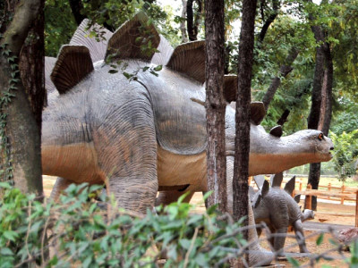 jurassic park while the living die the dead come to life jurassic park while the living die the dead come to life