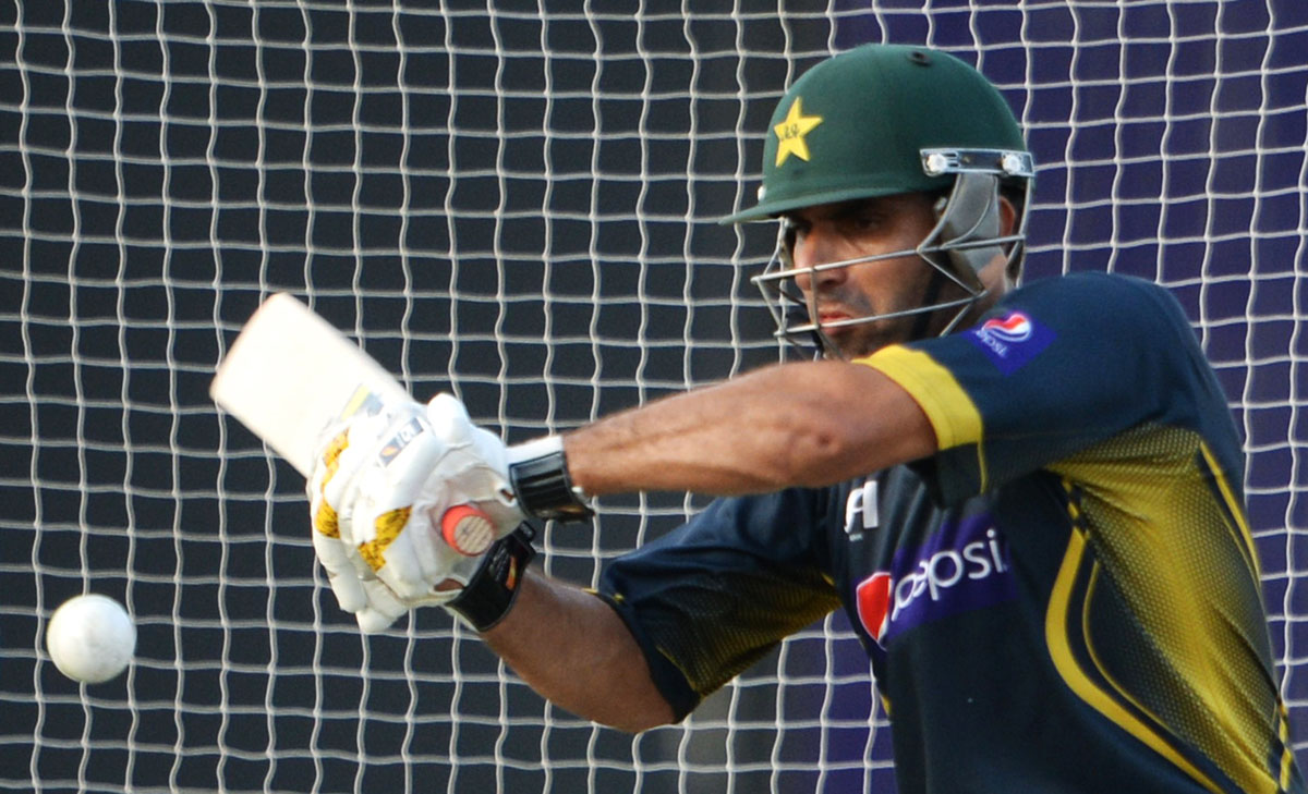 pakistan 039 s captain misbahul haq plays a shot during the team 039 s net session in sheikh zayed stadium in abu dhabi on november 5 2013 photo afp