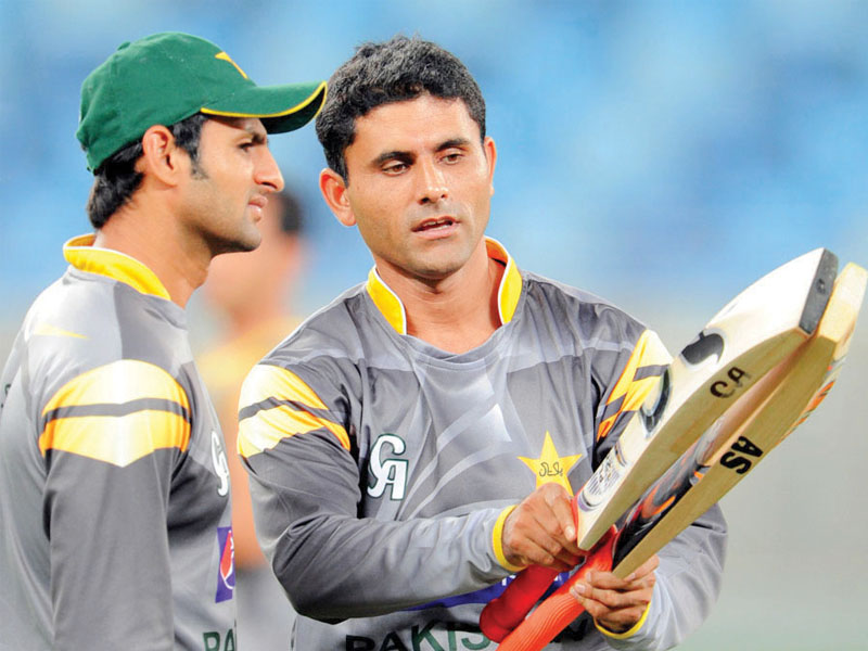 abdul razzaq and shoaib malik return to the twenty20 squad for the upcoming two match series against south africa photo afp