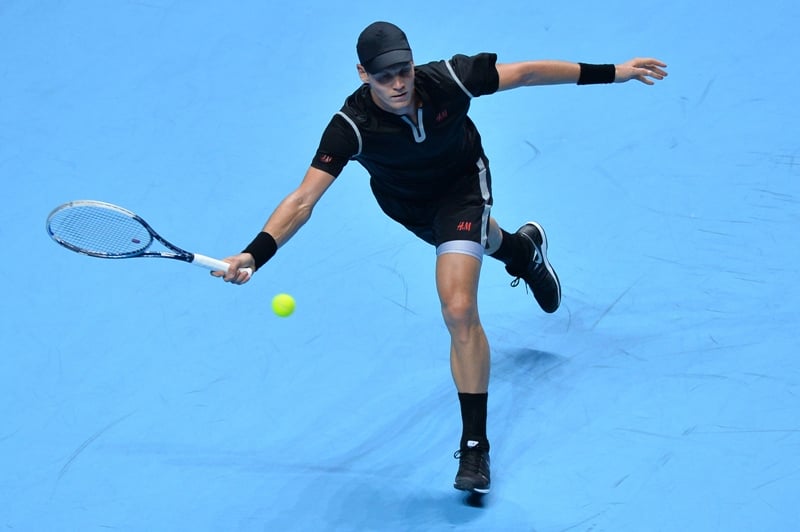 tomas berdych remained in contention for a place in the semi finals of the atp world tour finals after cruising to a 6 4 6 4 win over david ferrer photo afp