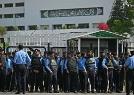 islamabad police to take action against absent officers during pti protest