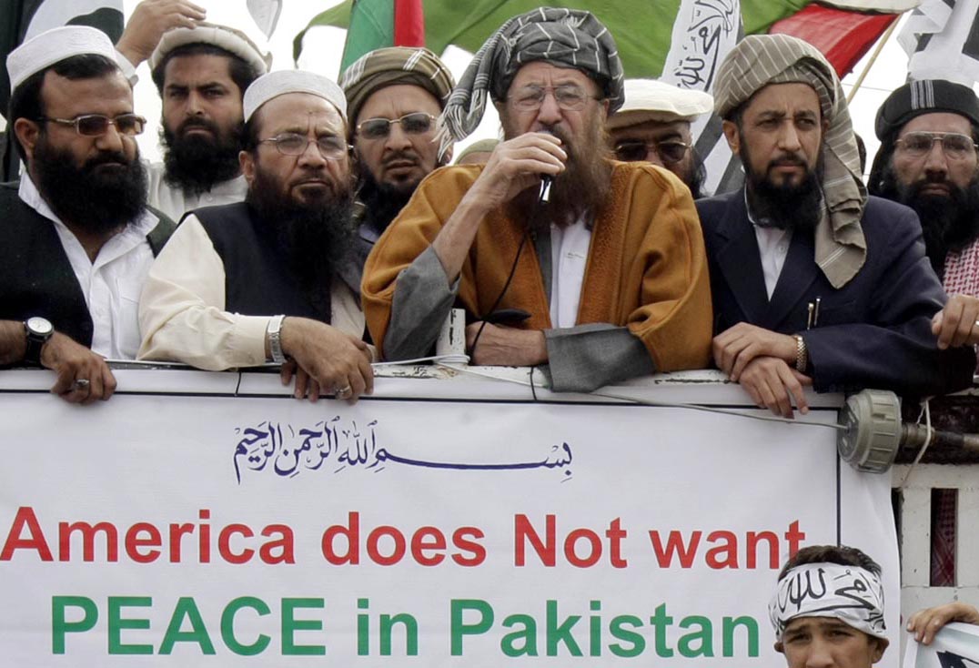 difa e pakistan chairperson maulana samiul haq adressing the parcipants of a rally against us drone strikes photo inp