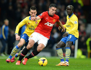 moyes urges caution as title race tightens moyes urges caution as title race tightens