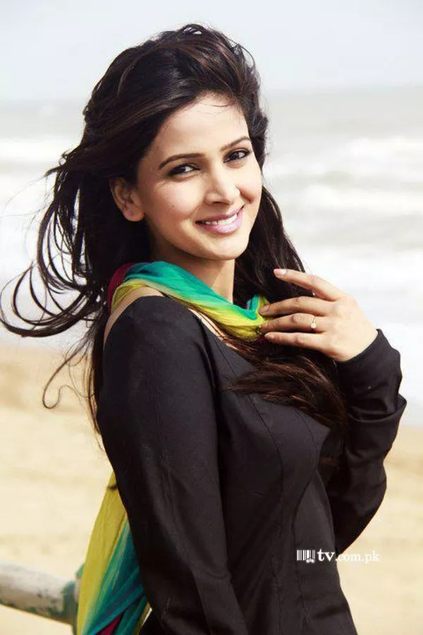 actor saba qamar prefers pakistan over india photo file actor saba qamar prefers pakistan over india photo file