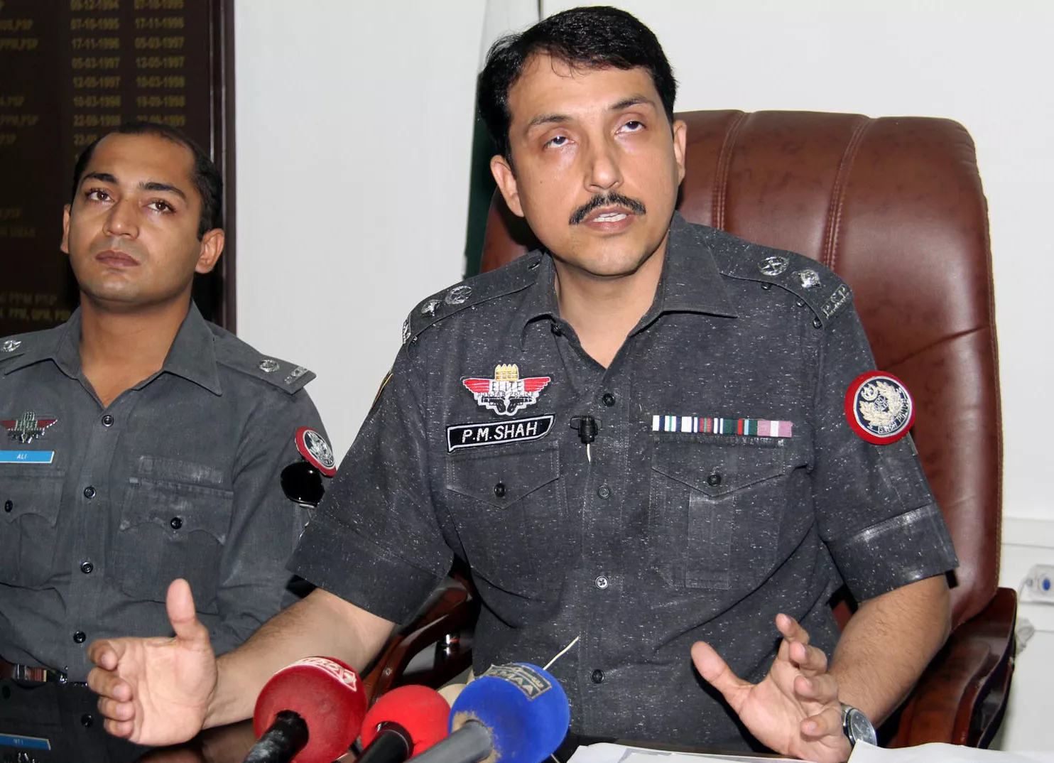 the recovery of the weapons was disclosed during a press conference by district east ssp syed pir muhammad shah photo inp the recovery of the weapons was disclosed during a press conference by district east ssp syed pir muhammad shah photo inp
