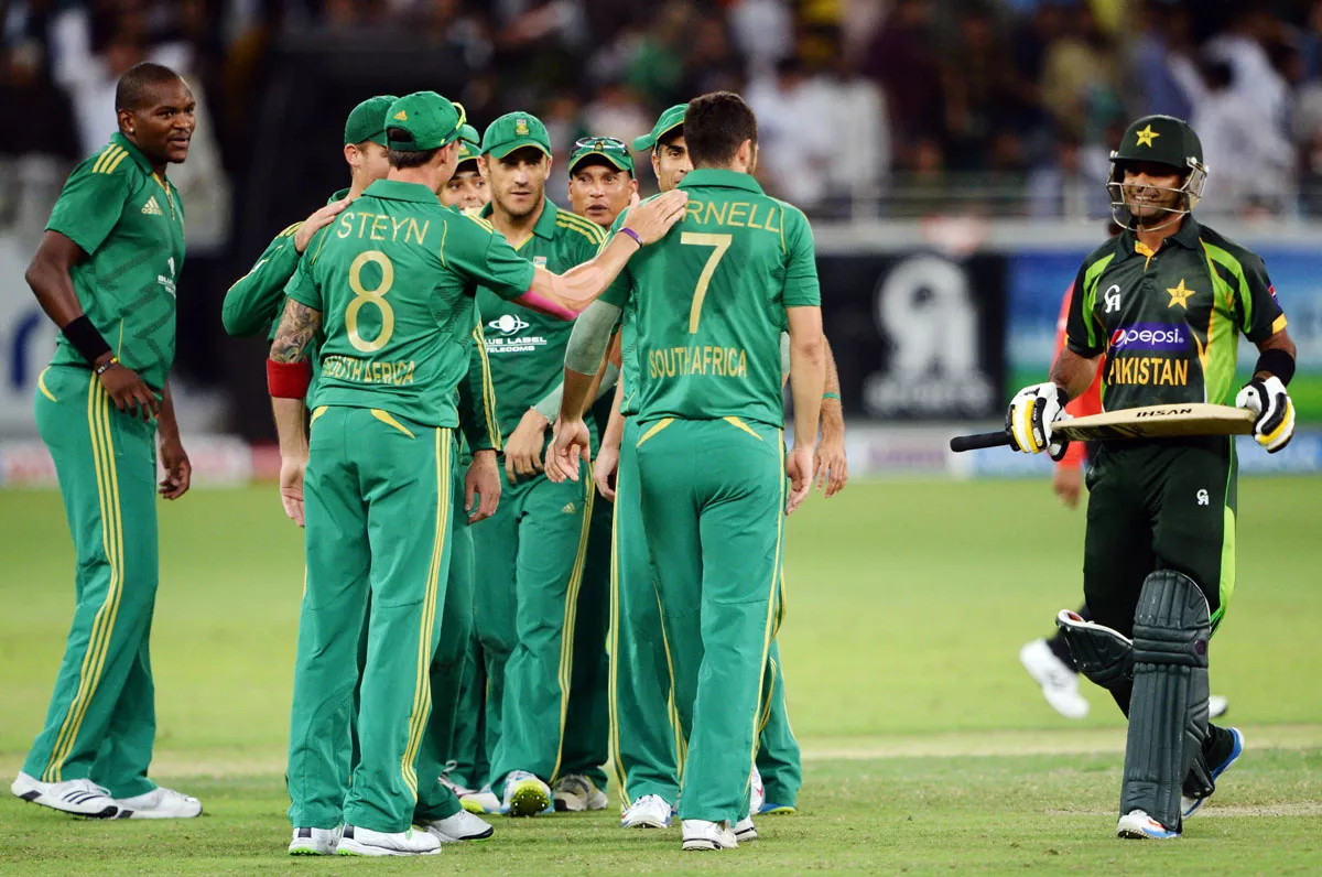 south african cricketers celebrate after taking a wicket of mohammad hafeez r during the second and last cricket t20 international against pakistan at dubai stadium on november 15 2013 in dubai photo afp south african cricketers celebrate after taking a wicket of mohammad hafeez r during the second and last cricket t20 international against pakistan at dubai stadium on november 15 2013 in dubai photo afp