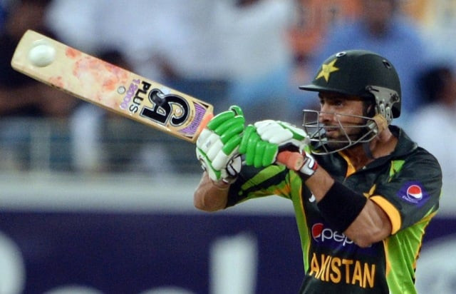 htting back shoaib malik said a player cannot be gauged from just two t20 matches and emphasised that he went into bat in the second match despite a bleeding finger photo afp