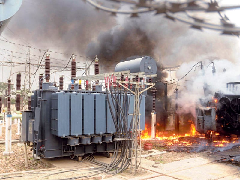 the fire was said to be caused by an overload of electricity which reversed from pirwadhai and crashed the mareer grid station photo muhammad javaid express