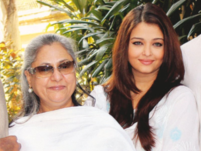 jaya bachhan and ashwarya rai photo file jaya bachhan and ashwarya rai photo file