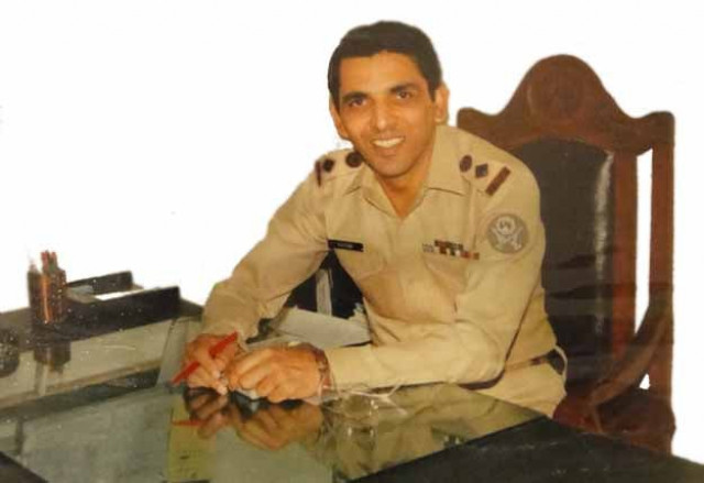 one can forgive kayani if he decides to finally familiarize himself with the snooze button on his alarm clock today photo ispr for the express tribune one can forgive kayani if he decides to finally familiarize himself with the snooze button on his alarm clock today photo ispr for the express tribune