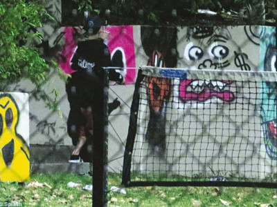 not everyone is a belieber not everyone is a belieber