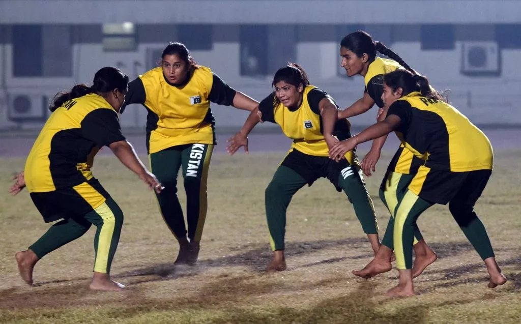 members of pakistan 039 s women 039 s kabaddi team take part in a practice match at the punjab stadium in lahore photo afp members of pakistan 039 s women 039 s kabaddi team take part in a practice match at the punjab stadium in lahore photo afp
