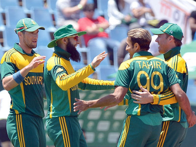 3rd odi philander sets up consolation win