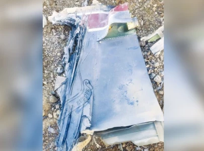 iran shoots down us fighter jets helicopter