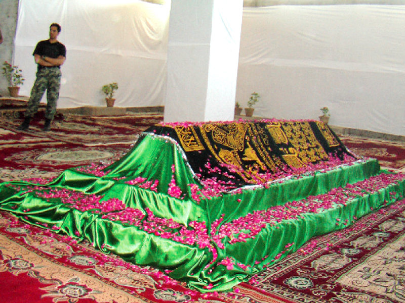 bacha khan a proponent of non violence died on january 20 1988 in pakistan and was buried in jalalabad the capital of nangarhar according to his wishes photo express