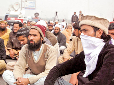 human roadblocks protesting killing aswj activists delink twin cities human roadblocks protesting killing aswj activists delink twin cities