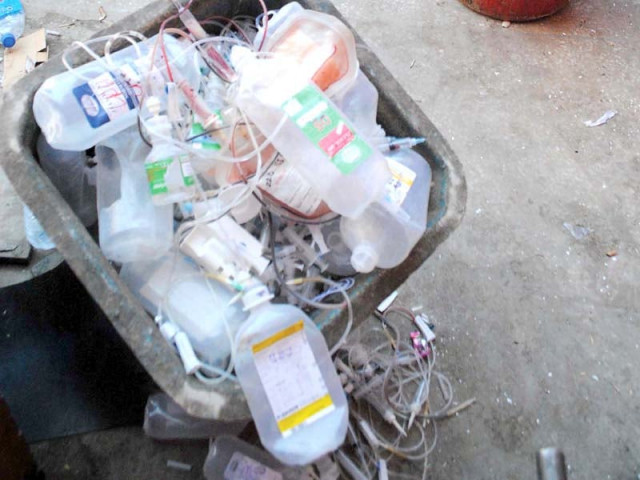 the experts said that the unsafe disposal of healthcare waste such as contaminated syringes and needles posed a serious public health risk photo express file the experts said that the unsafe disposal of healthcare waste such as contaminated syringes and needles posed a serious public health risk photo express file