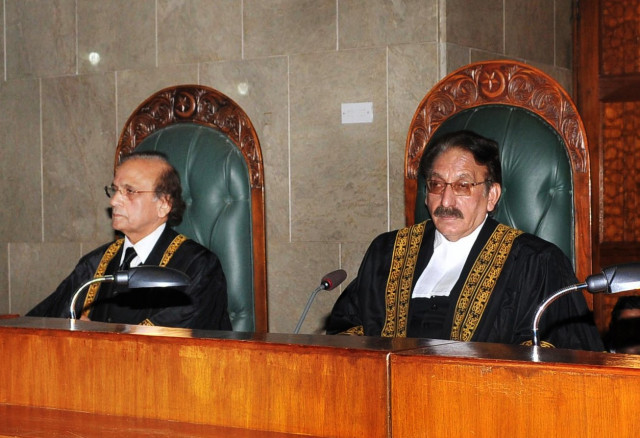 out going chief justice iftikhar muhammad chaudhry r and his successor justice tassaduq hussain jillani hearing the full court reference held in justice chaudhry s honour photo pid out going chief justice iftikhar muhammad chaudhry r and his successor justice tassaduq hussain jillani hearing the full court reference held in justice chaudhry s honour photo pid