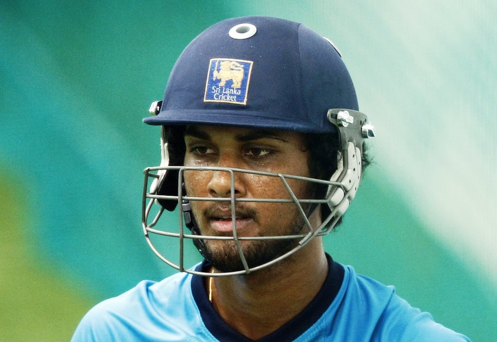 sri lanka 039 s captain dinesh chandimal arrives at a practice session ahead of their first one day international odi cricket match with south africa in colombo july 18 2013 photo reuters