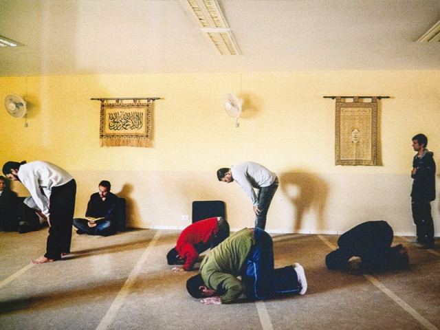 helena jornada and thomaz napola o s images relate the duality of a modern culture absorbing facets of a centuries old religion photos myra iqbal express