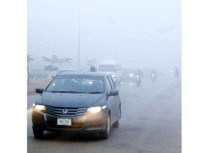 city wakes up to misty morning