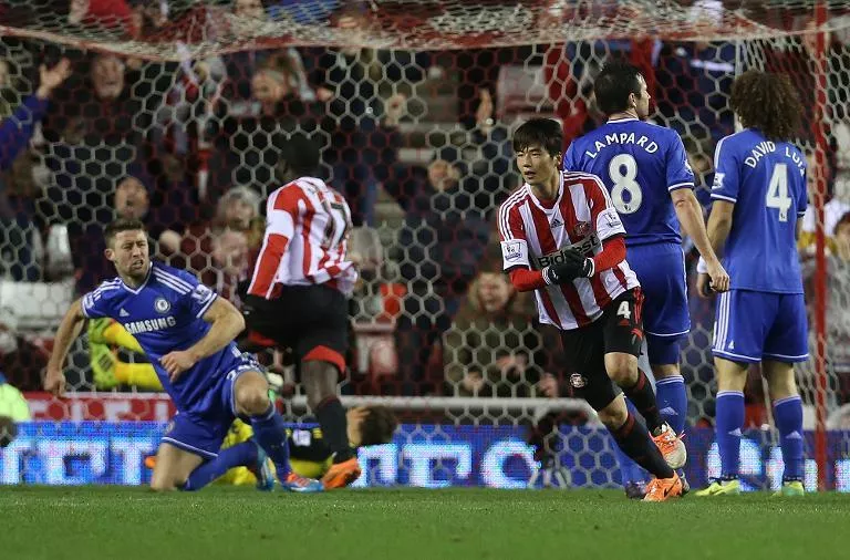 sunderland 039 s korean midfielder ki sung yong c celebrates scoring a goal during the league cup quarter final football match between sunderland and chelsea at the stadium of light in sunderland on december 17 2013 photo afp sunderland 039 s korean midfielder ki sung yong c celebrates scoring a goal during the league cup quarter final football match between sunderland and chelsea at the stadium of light in sunderland on december 17 2013 photo afp